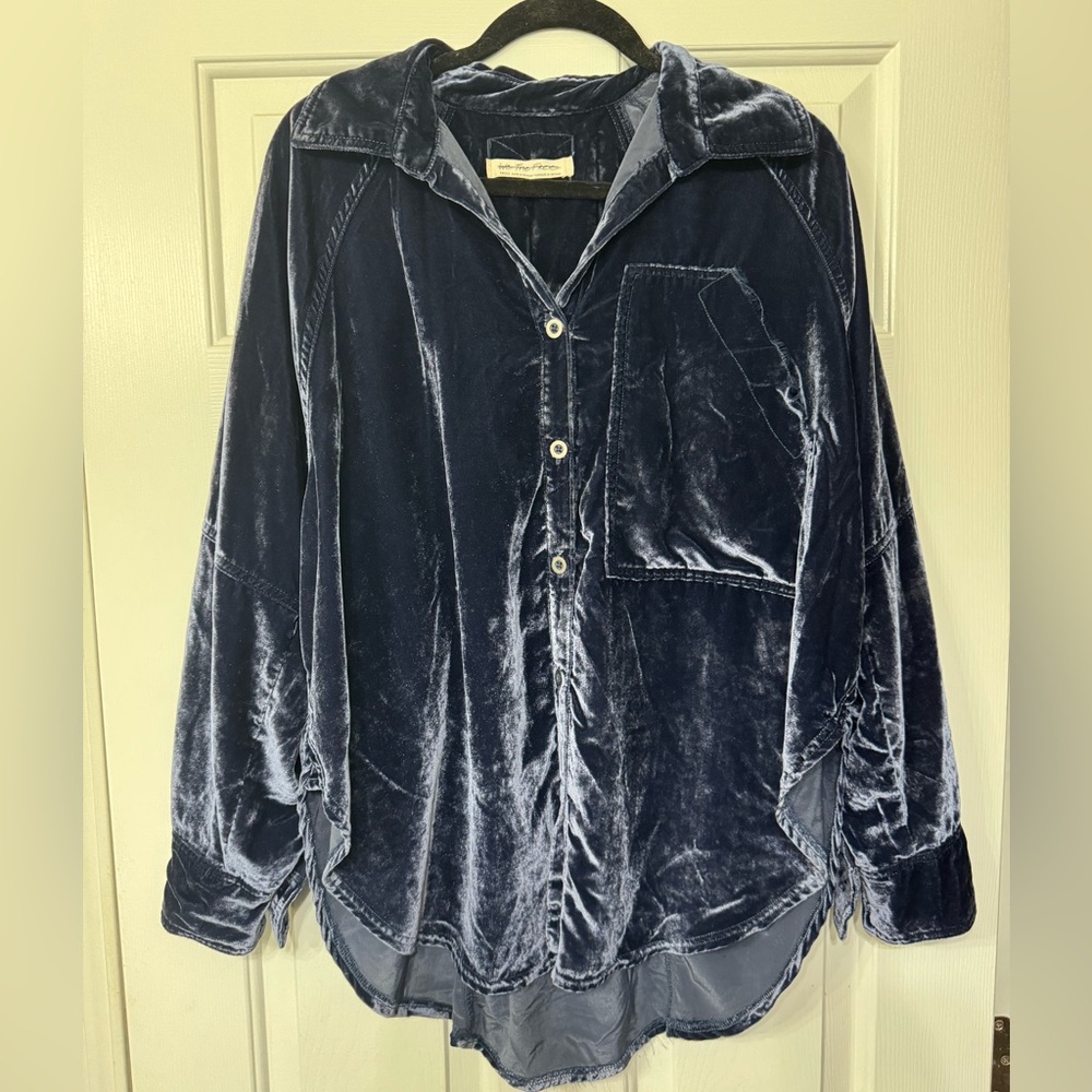 NWOT Free People Night Skies Velvet Blouse, size small - Picture 4 of 6